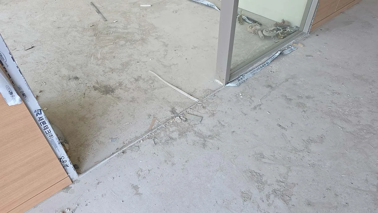 인계동 행정복지센터 마이크로레진테라조 작업 인계동 행정복지센터 마이크로레진테라조 작업