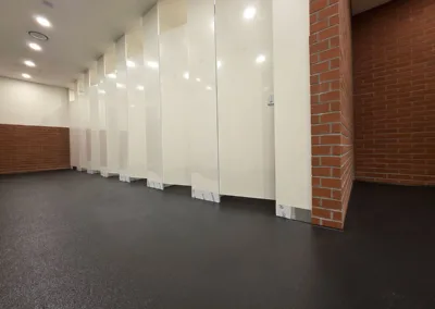 어린이회관내 화장실 바닥