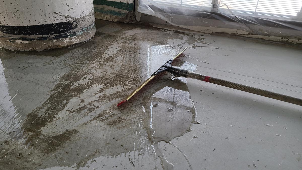 셀프레벨링(자동수평몰탈)의 작업 과정