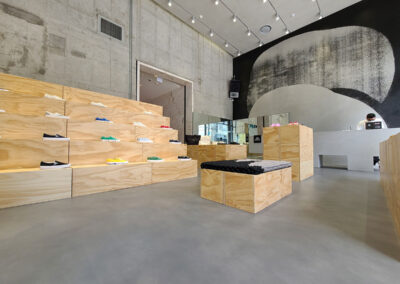 홍대 웍스아웃 패션매장