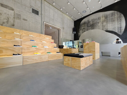 홍대 웍스아웃 패션매장